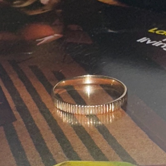 Catbird Grand 14k Gold Fountain Ring - Picture 5 of 11